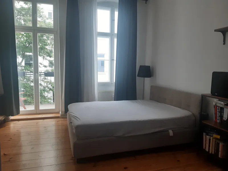 1-Zimmerwohnung mit großem Balkon in bester Lage vom Prenzlauer Berg — photo 1
